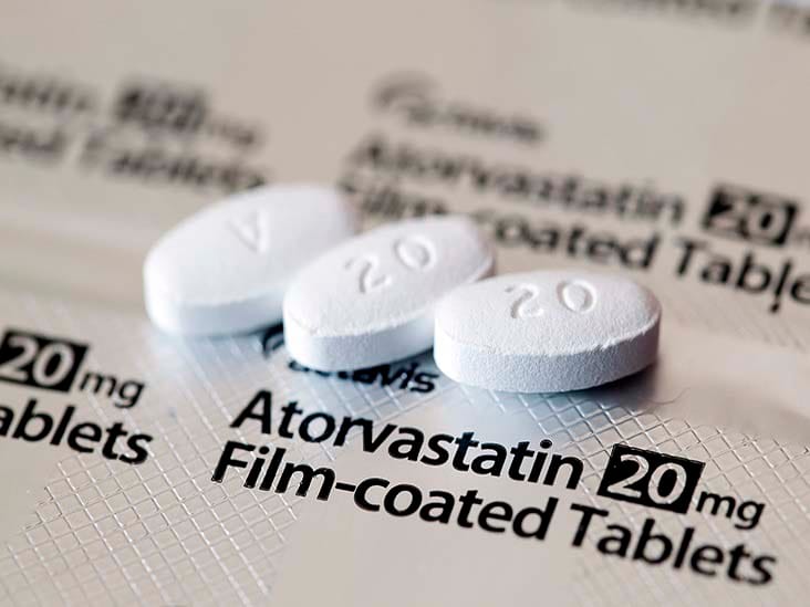 Ατορβαστατίνη (Lipitor): Πλήρης Οδηγός Χρήσης για τη Μείωση Χοληστερίνης και Προστασία της Καρδιάς